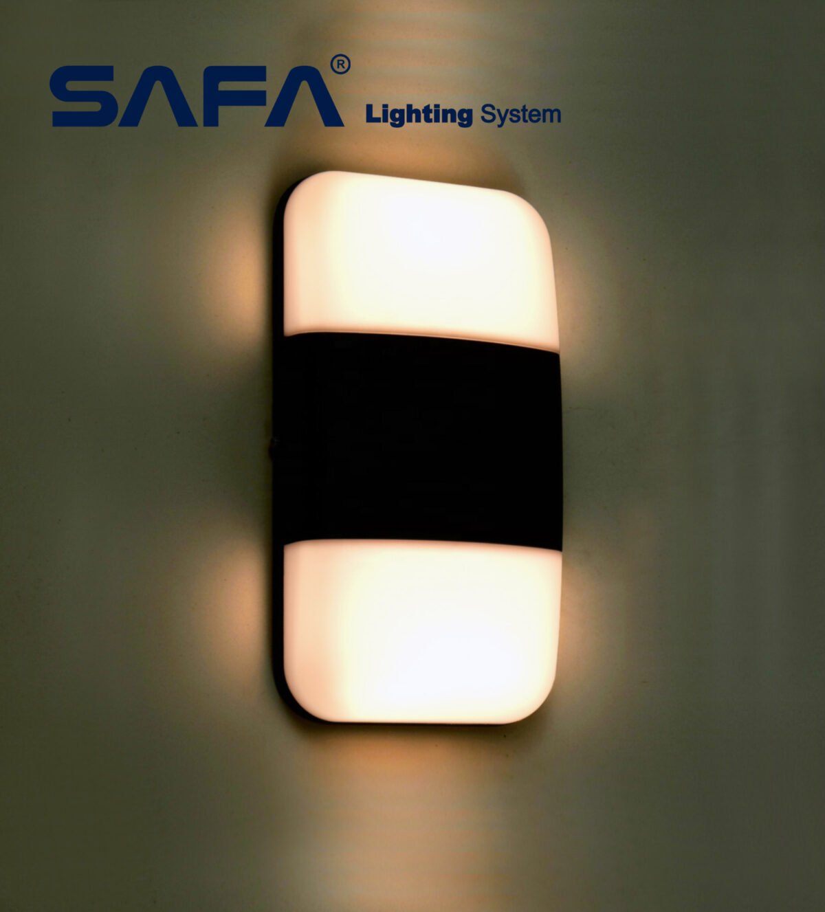 Outdoor LED Wall Luminaire - Image 2